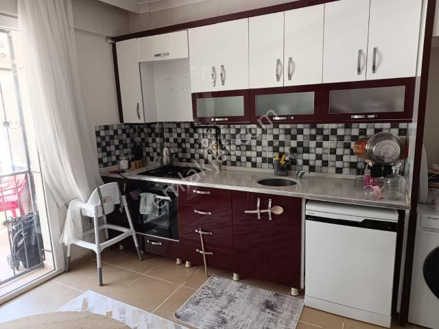 Bağcılarda 2+1 Büyüklüğünde 1+1 Oturulmaya Hazır Kiralık Daıre