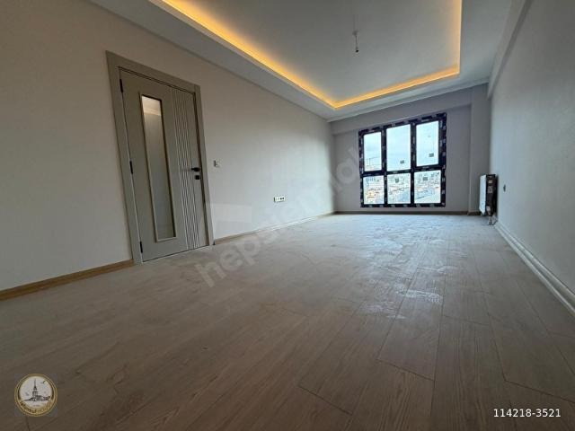 BAĞCILAR TRİOS GÜNEŞLİ KONUTLARINDA 2+1 SIFIR ARA KAT DAİRE