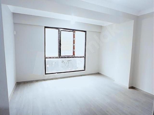 BAĞCILAR YILDIZTEPE DE SATILIK 2+1 SIFIR ARA KAT DAİRE