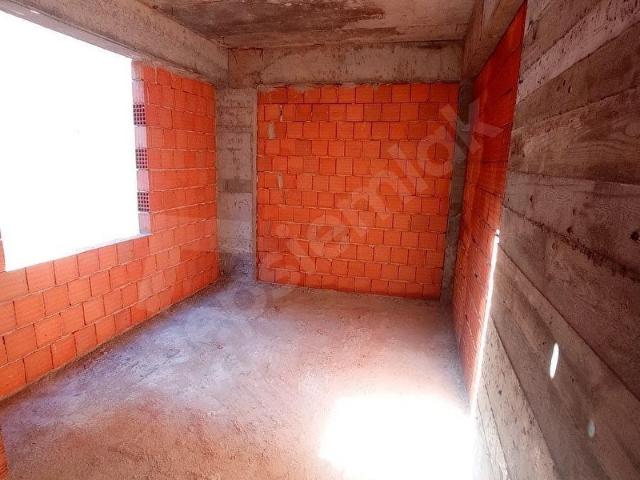 BAĞCILAR YILDIZTEPE DE SATILIK SIFIR 2+1 DAİRE BALKONLU