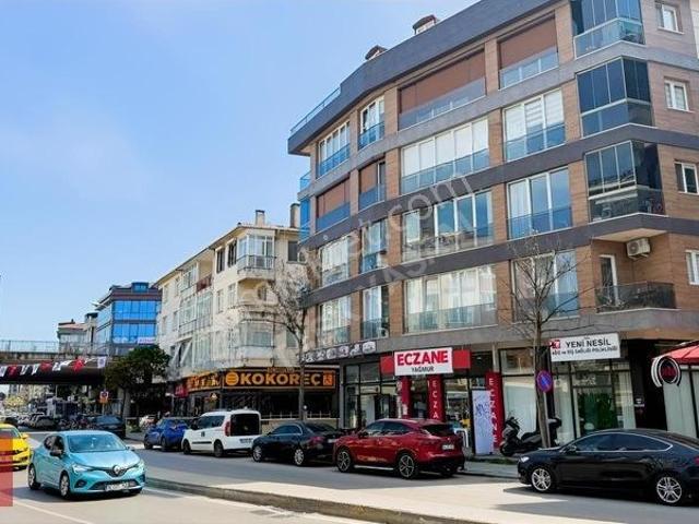 Bağdat Cad. Üzeri Genç Binada Fırsat Geniş 3+1 Satılık Daire