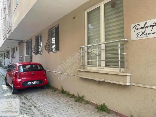 Minibüs Yolunda 1+1 Kombili Yüksek Giriş Bakımlı Daire