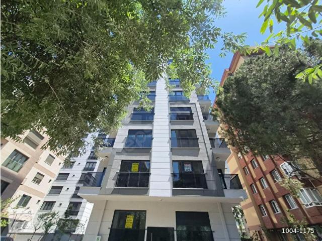 Bağdat Caddesi'ne Yakın Sıfır Binada 3+1 Balkonlu Daire