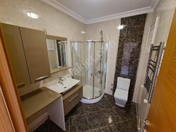 Bağdat Cd Üzerinde 250m2 5+2 Teraslı,balkonlu Kiralık Dubleks Daire