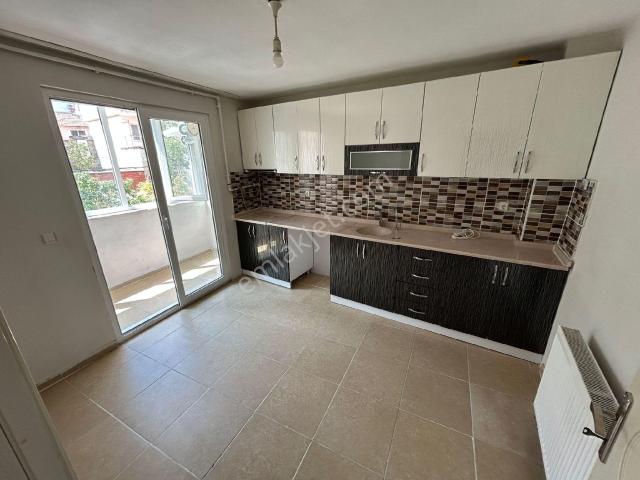 Başçeşme Mezarlığı Karşısı Mirzabey Mahallesinde 2+1 Kiralık Daire