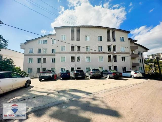 Bağçeşme'de Kiralık Deniz Manzaralı 1+1 Daire