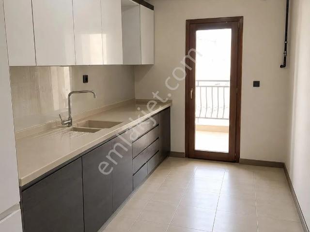 Başharık'ta Kiralık 3+1 Ara Kat Daire