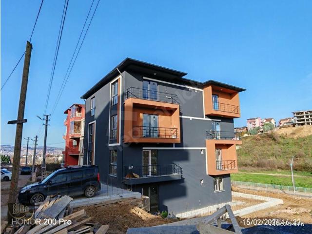 BAŞİSKELE YEŞİLYURT MAH. SATILIK BAHÇE DUBLEKS 1+1 KREDİYE UYGUN DAİRE