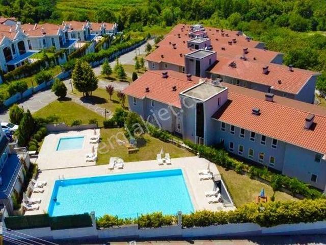 Başiskele Casaba Suite Sitesinde Full Eşyalı Kiralık 1+1 Daire