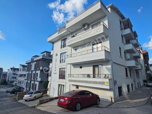 Başiskele Barbaros'ta Satılık Lüks 3+1 Ters Dubleks Daire