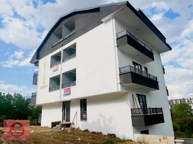 Başiskele Döngelde 130 M² 3+1 Bahçe Dubleksi
