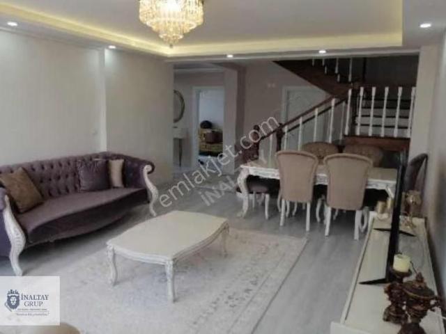 Başiskele Damlarda 5+1 Triplex Villa
