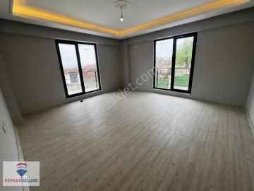 Başiskele Şehit Ekrem Mah. 3+1 Ebeveyn Banyolu Satılık Arakat