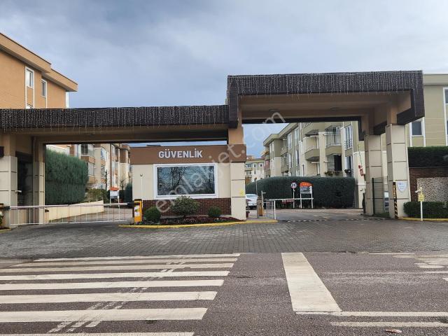 Başiskele Evimiz Kocaeli Sitesinde Eşyalı 2+1 Daire