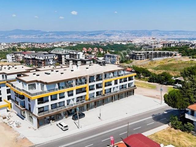 Başiskele Fatih Mah. Kiralık Ara Kat 3 Banyolu 3+1 Sıfır Daire