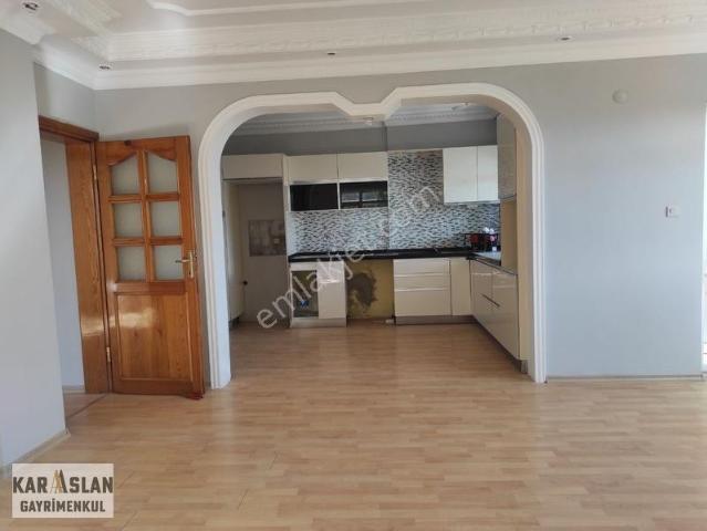 Başiskele Yeşilyurt Mahallesinde 3+1 Kiralık Daire