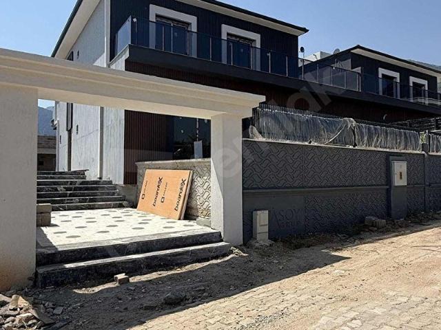 Başkarcıda satılık Na Tamam Fırsat Villa