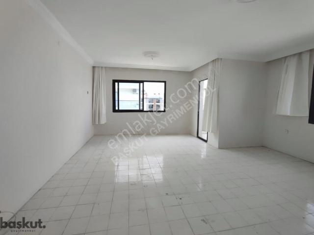 Başkut'tan Karşıyaka Bahçelievler'de Satılık 2+1 Daire