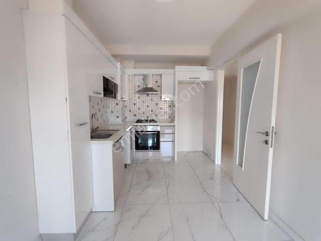 Başkut'tan Örnekköy'de Kiralık 3+1 Daire