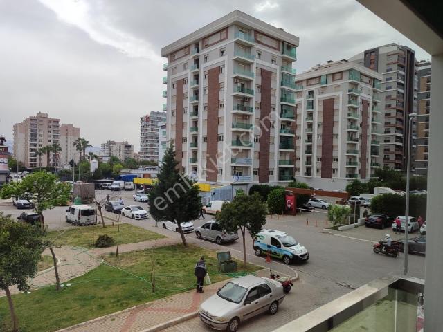 Başkut'tan Medikal Point Yakınıeşyalı Kiralık 2+1 Daire