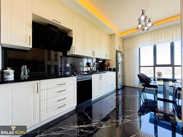 Bağlıca Mah. Ankara Manzaralı Özel Tasarım 4+1 Satılık Daire