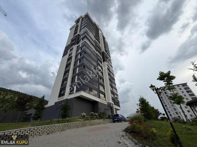 Bağlıca Mahallesi Satılık 2+1 Kapalı Otopark Site Arakat Full