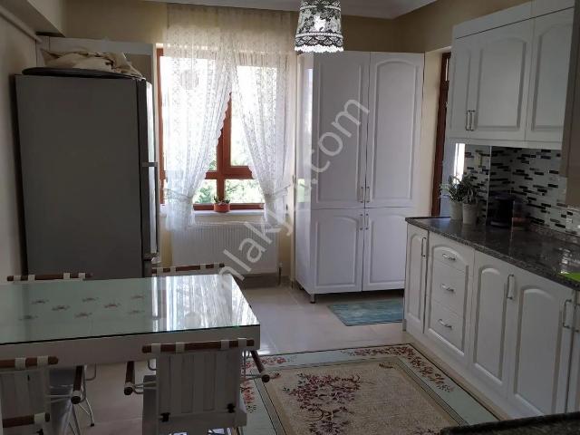 Bağlıca Mahallesi Merkezde Orta Kat 4+1 Masrafsız Kiralık Daire