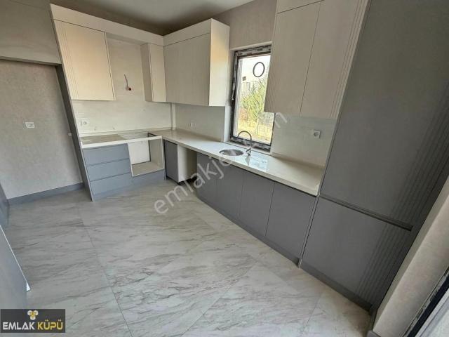 Bağlıca Mah'de Satılık 3+1 Orman Manzaralı Ara Katta Daire