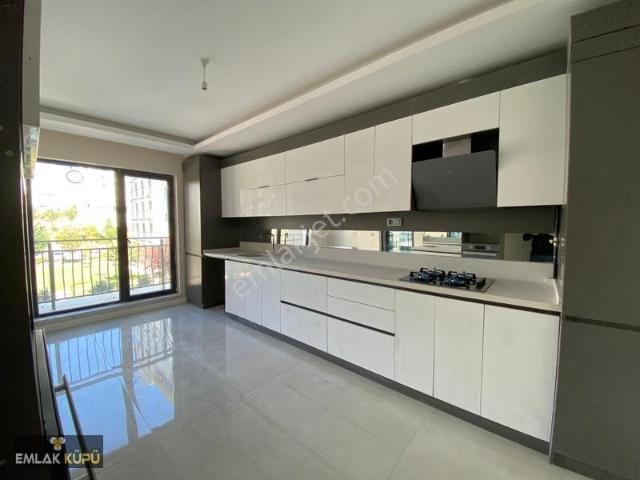 Bağlıca Mah'de Satılık 4+1 Merkezi Lokasyonda Full Yapılı Daire