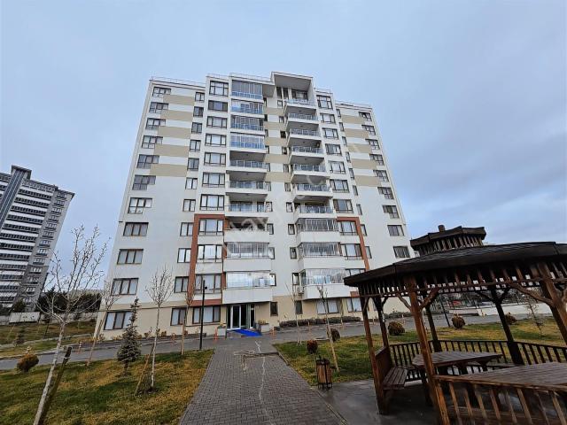 Bağlıca Merkezde Kapalı Otopark Geniş Peyzajlı Satılık 4+1 Daire