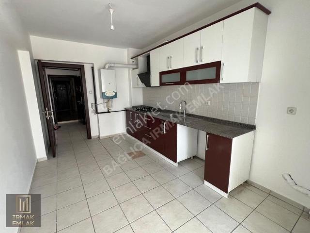 Bağlıca Merkezde Kiralık Ferah Ve Kullanışlı 4+1 Daire