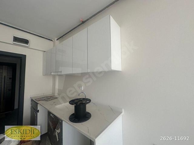 Başlıca Yüksek ihtisas Yerleşkesi Karşısı Kiralık 1+1Daire