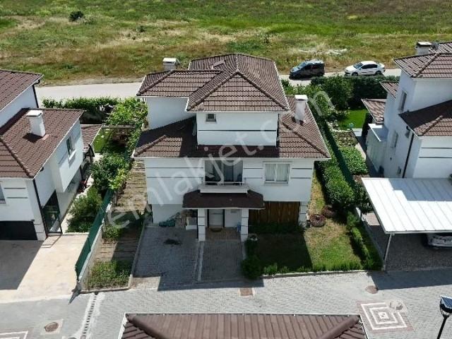 Bağlıca 470m2 Arsa Paylı Daire Fiyatına Satılık 4+1villa