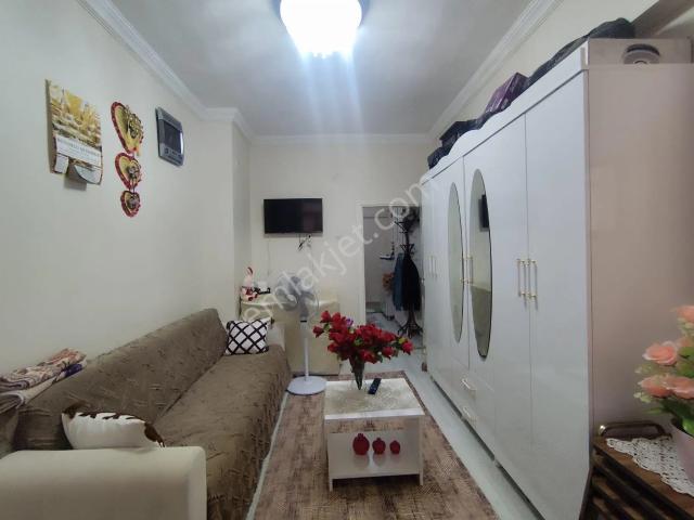 Bağlar 5 Nisan Mahallesi Cuma Pazarı Civarında Acil Satılık 3+1 Temiz Daire