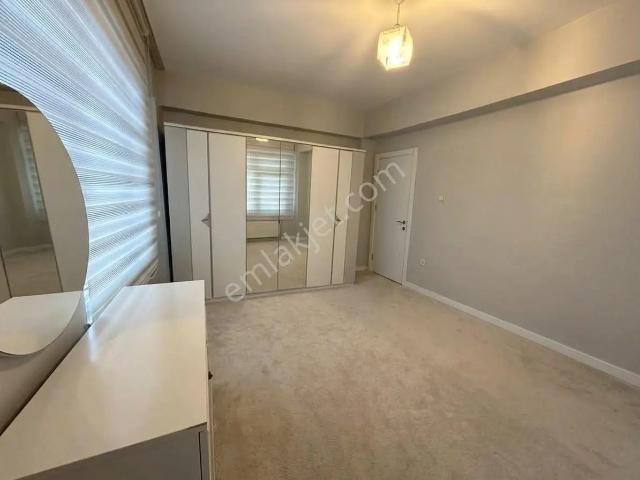Bağlar Bayramoğlu Sitesinde 130 M² 3+1 Kiralık Daire | 3.kat