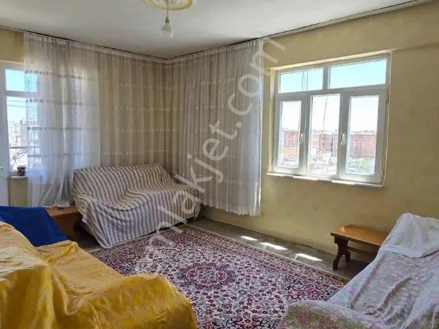 Bağlar Dörtyolda 2+1