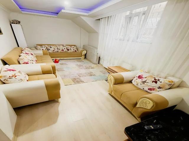 Bağlarçeşme Mh'de Tek Daire Üzeri 2+1 Düz Giriş Emsalinde Daire