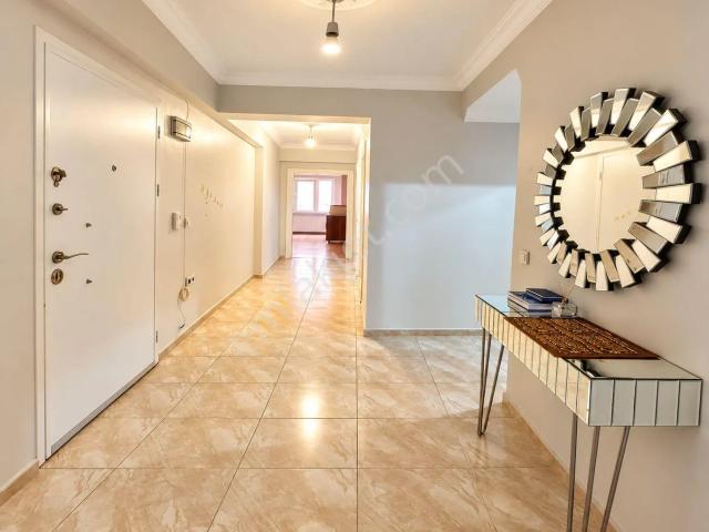Bağlarçeşme'de 3+1 Geniş Balkonlu Kiralık Daire