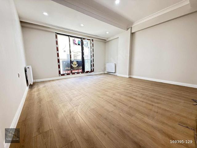 BAĞLAR MAH 2+1 1 KATTA 85M2 NET KULLANIM SATILIK SIFIR DAİRE.