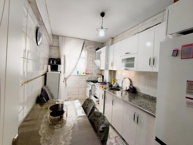 Bağlar Sakarya Caddesinde Acil Satılık Daire