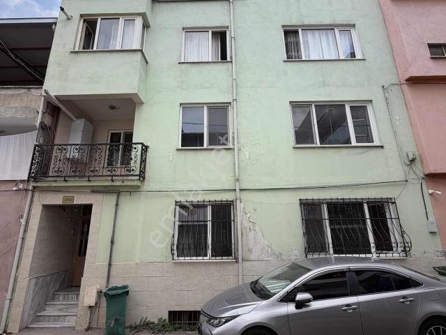 Bağlarbaşı Esentepe Ziraat Parkı Yakınında Satılık 2+1 Daireler