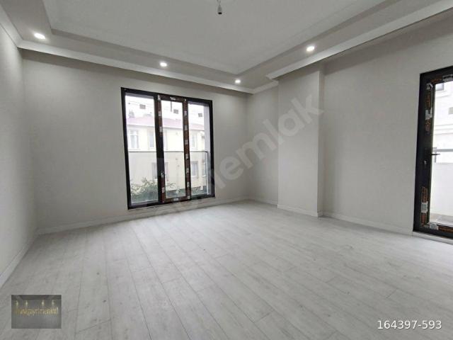 BAĞLARBAŞI MAHALLESİ HASER FIRIN ARKASI SATILIK 2+1 ARA KAT DAİR