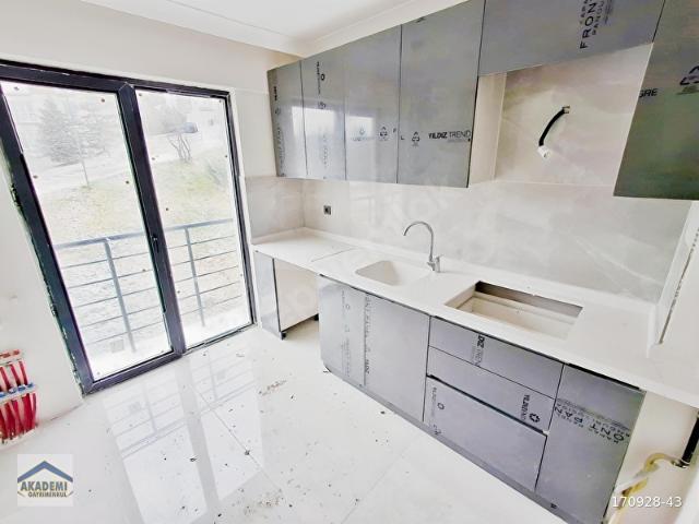 BAĞLARBAŞI MAHALLESİNDE SİTEDE YERDEN ISITMALI 2+1 LÜKS DAİRE