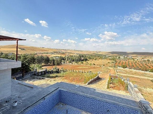 BAĞLARBAŞI ZİRVE KONUMDA EKİCİ'DEN VİLLA