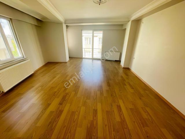 Bağlarbaşı Mah.'de 170m2 Kiralık Dubleks