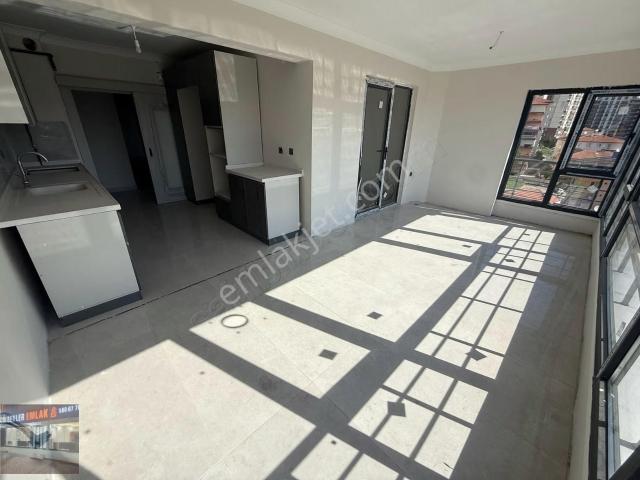 Bağlarbaşı Mah.de 3+1 Ultra Lux Sıfır Site'de Kiralık Daireler!