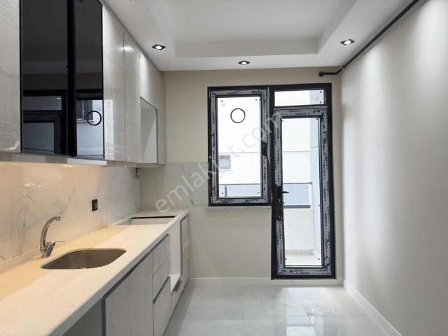 Bağlarbaşı Mh. 3+1 Y.ısıtmalı/asansörlü Lüks Ara Kat
