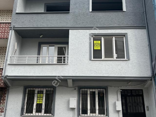 Bağlarbaşı Müstakil 3 Katlı 2+1 Komple Satılık Bina