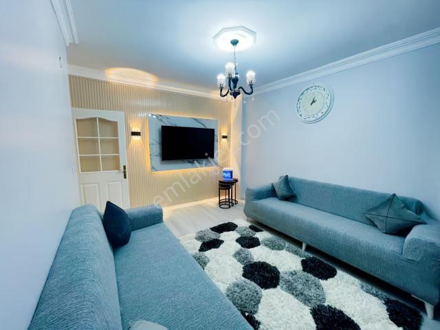 Bağlarbaşında 2+1 80 M2 Bahçe Katı Fırsat Satılık Daire