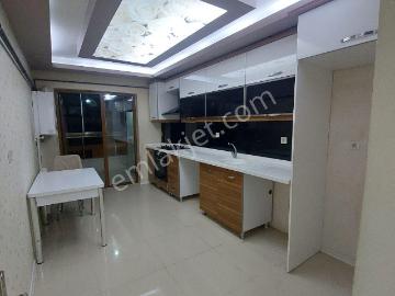 Bağlarbaşında Asansörlü Full Yapılı Orta Kat Daire